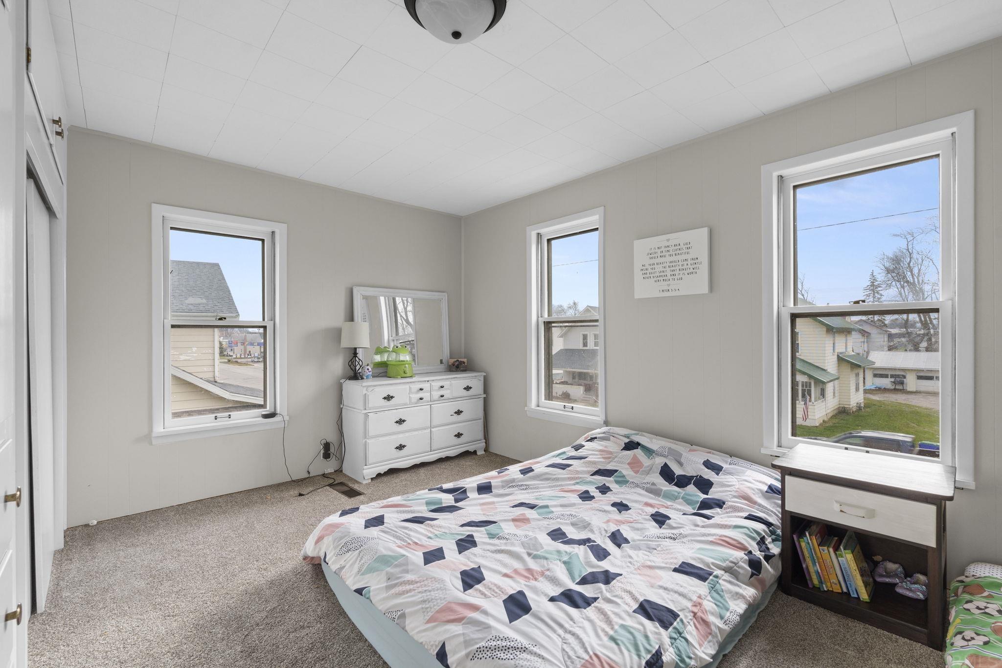 229 West Main Street Butler, IN 46721 - Photo 17 of 30