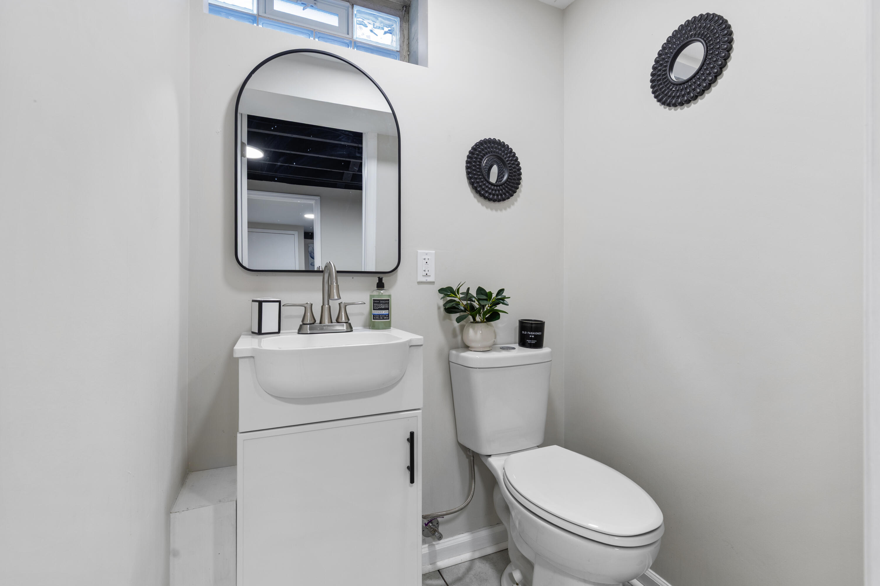 6352 North 104th Street Milwaukee, WI 53225 - Photo 23 of 27 LL Bathroom