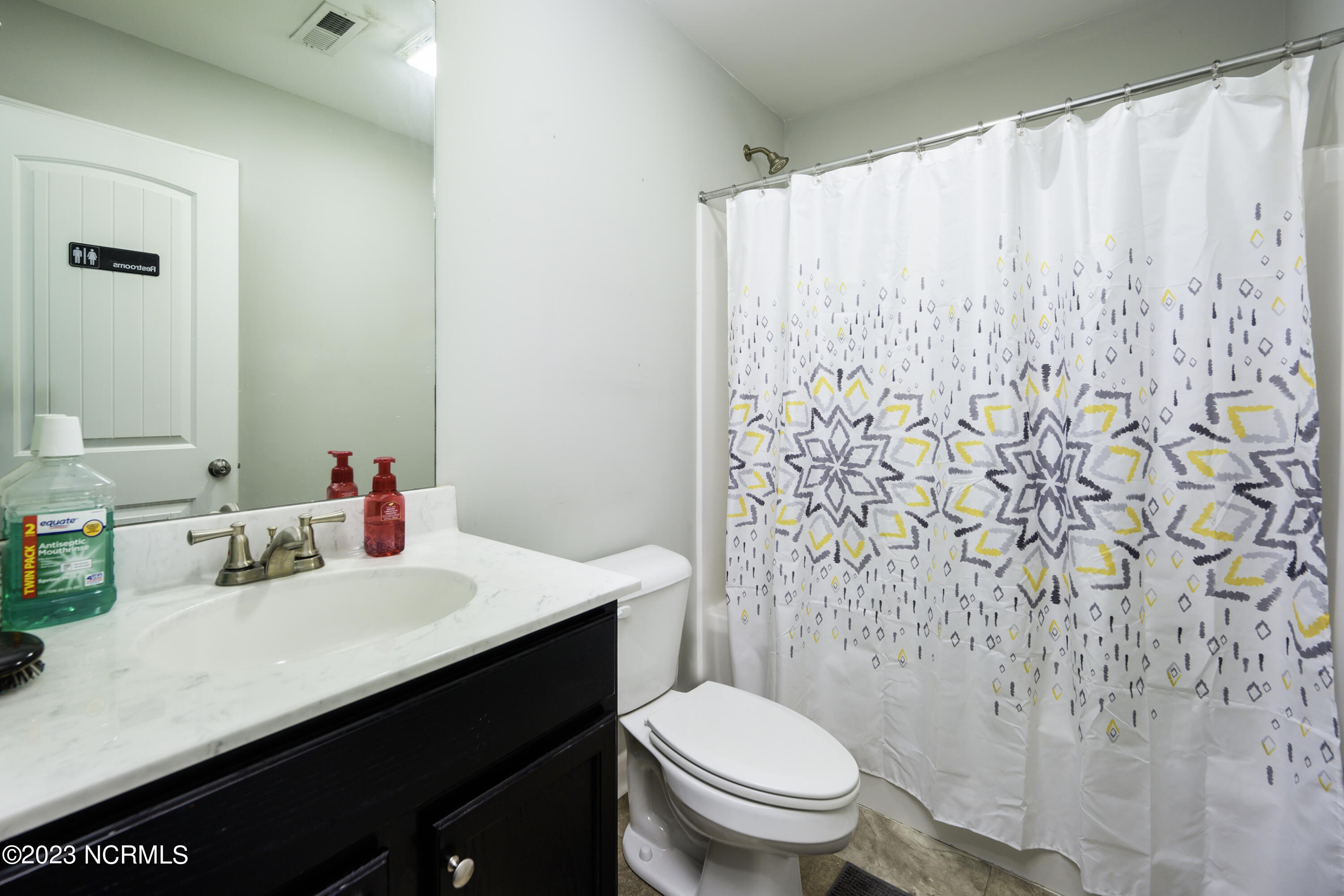 102 R&B Court Chinquapin, NC 28521 - Photo 19 of 29 Guest Bathroom