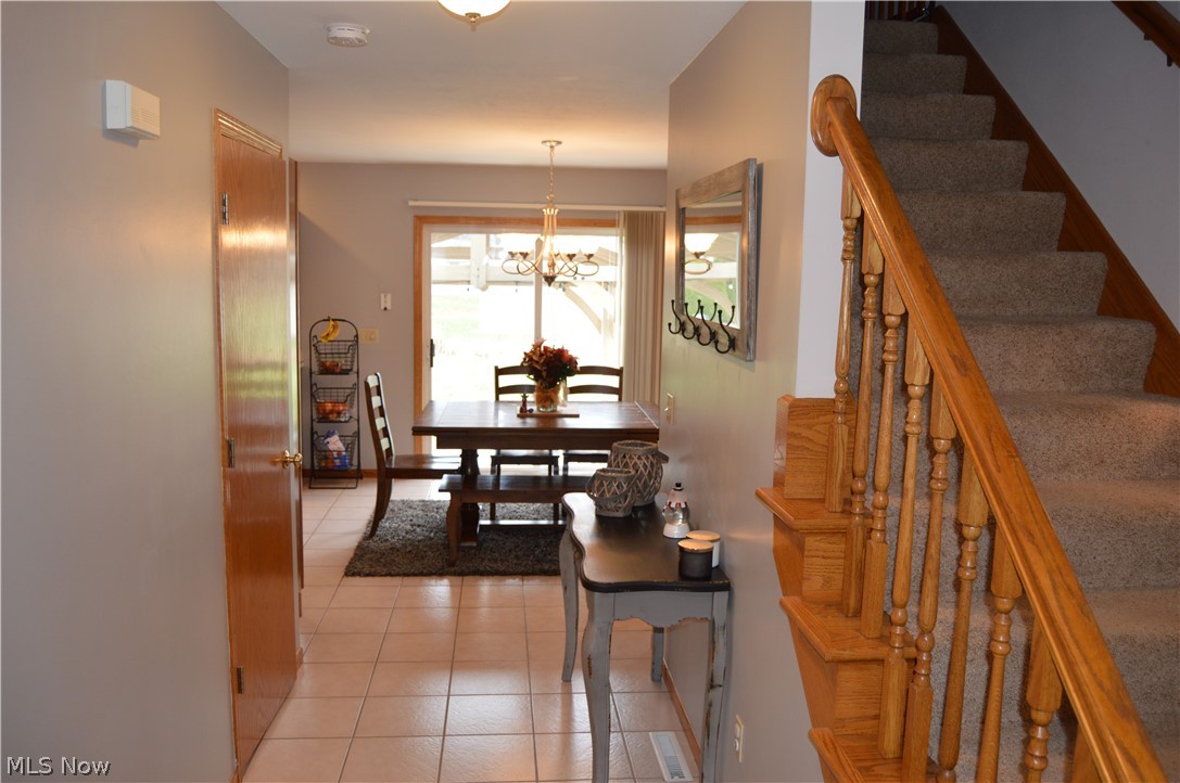 1294 Raspberry Lane Mineral Ridge, OH 44440 - Photo 2 of 23
