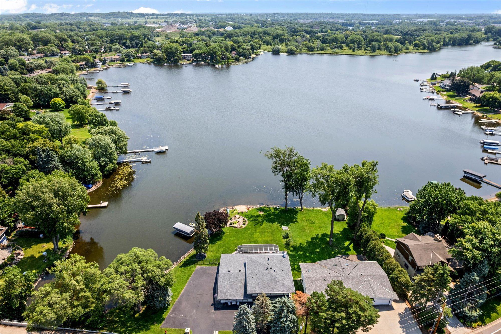 2065 Long Lake Road New Brighton, MN 55112 - Photo 4 of 72