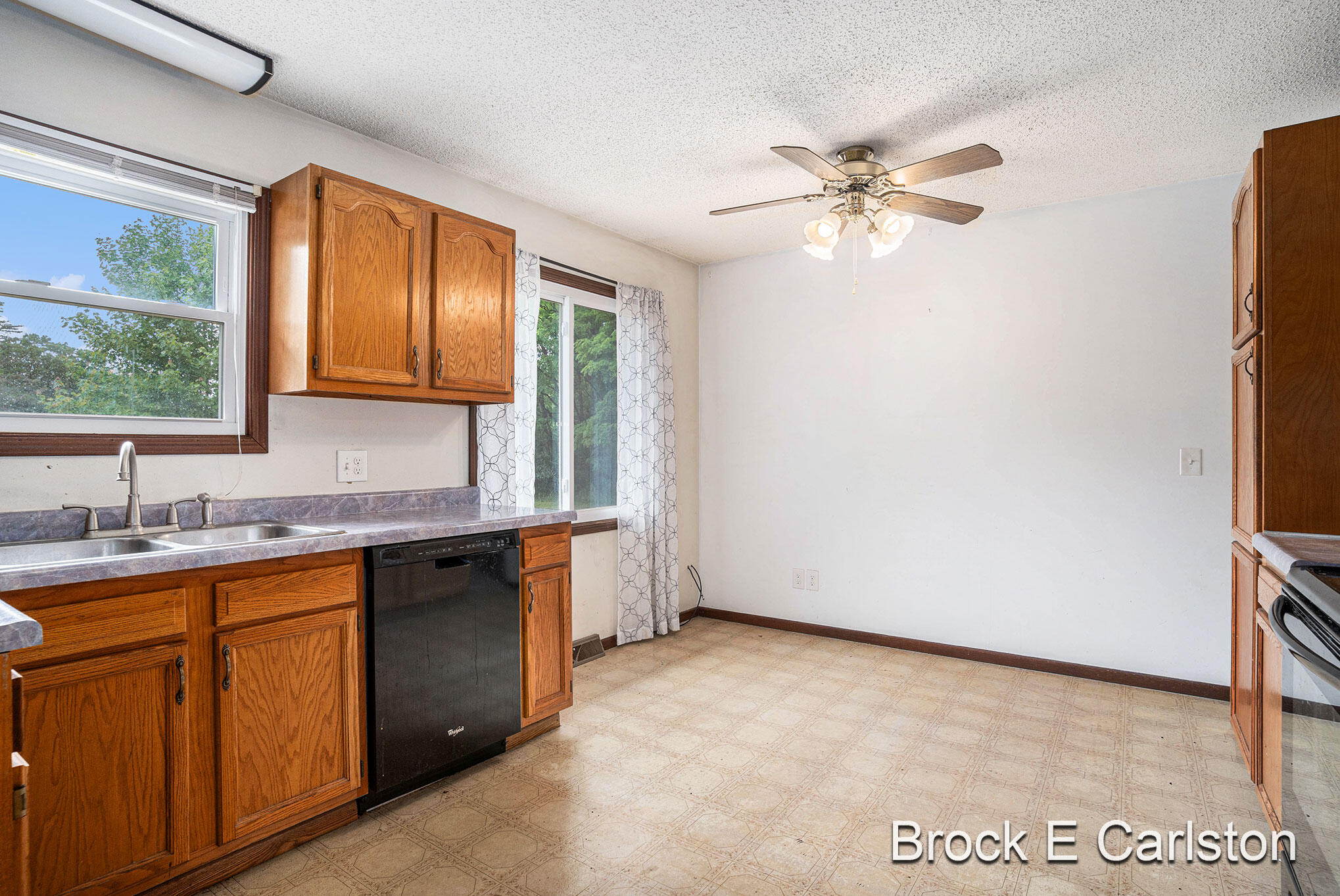 3950 Barnes Road Ravenna, MI 49451 - Photo 11 of 29 DSC05692
