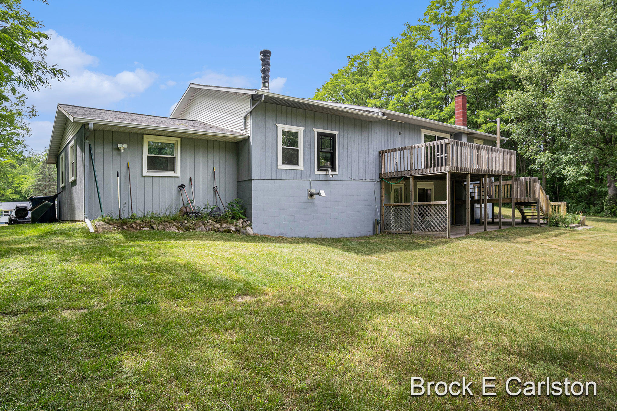 3950 Barnes Road Ravenna, MI 49451 - Photo 3 of 29 DSC05705