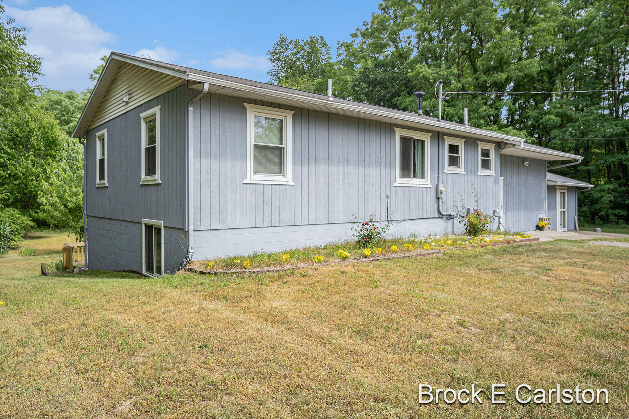 3950 Barnes Road Ravenna, MI 49451 - Photo 6 of 29 DSC05714