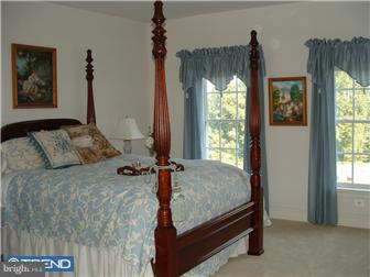 20 Schofield Road Phoenixville, PA 19460 - Photo 8 of 12 Guest Room