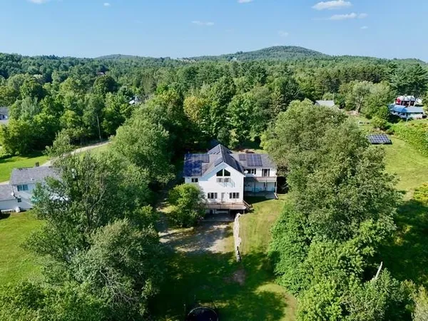 $575,000 | 2600 North Derby Road, Newport, VT 05855