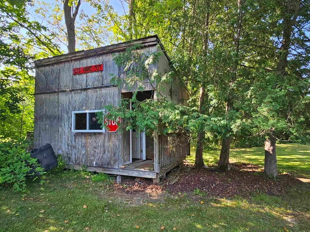 $589,900 | 2600 North Derby Road, Derby, VT 05855