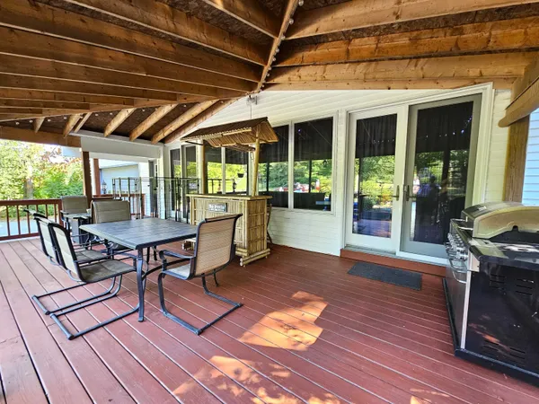 $575,000 | 2600 North Derby Road, Newport, VT 05855