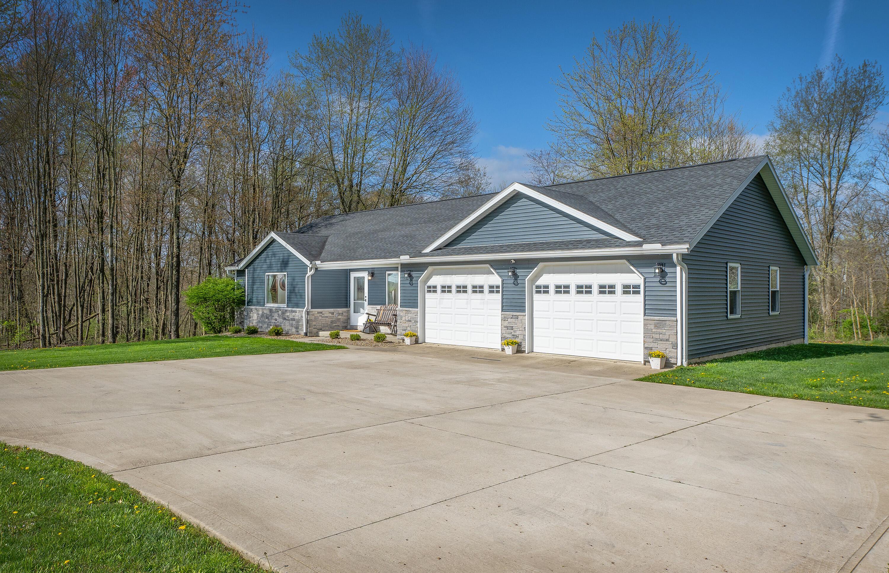 15969 King Road Howard, OH 43028 - Photo 3 of 30 King_03