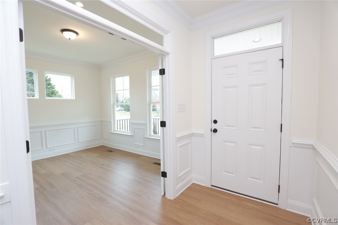 4357 Landfall Drive Williamsburg, VA 23185 - Photo 3 of 44 wooden floor in an empty room