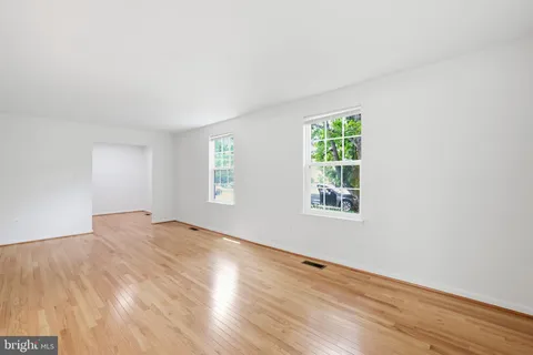 $3,000 | 9113 Bramble Bush Court, Gaithersburg, MD 20879