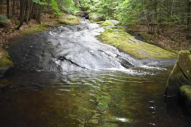 $379,800 | Saunders Hill Road, Wentworth, NH 03282