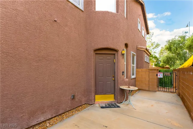 $410,000 | 8961 Quintessa Cove Street, Las Vegas, NV 89148