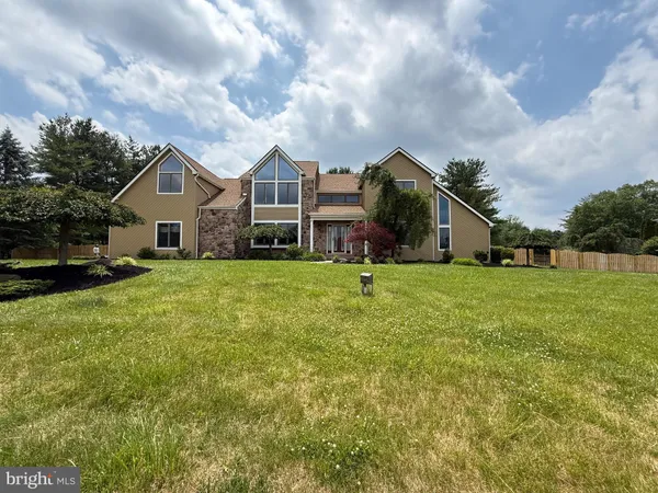 $950,000 | 112 Bobbie Drive, Ivyland, PA 18974