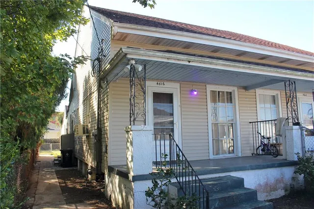 $1,550 | 4616 Annunciation Street, New Orleans, LA 70115