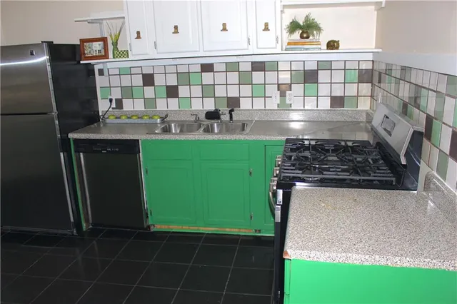 $1,550 | 4616 Annunciation Street, New Orleans, LA 70115