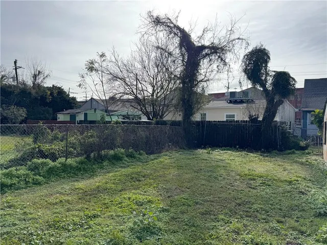 $1,550 | 4616 Annunciation Street, New Orleans, LA 70115