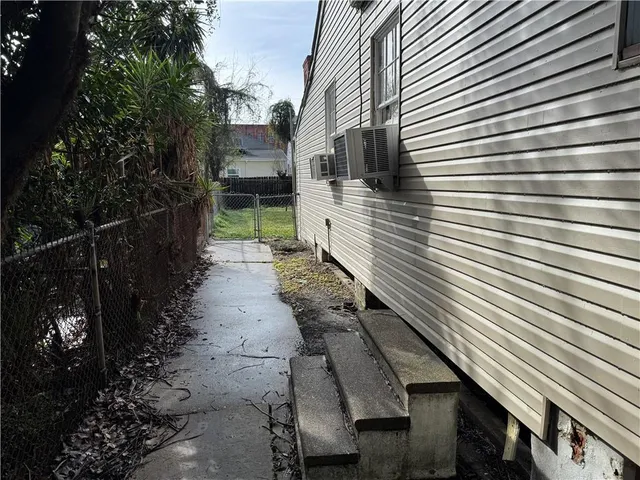 $1,550 | 4616 Annunciation Street, New Orleans, LA 70115