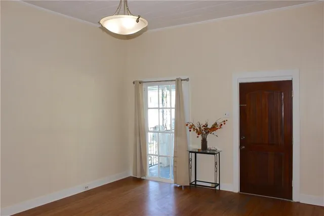 $1,550 | 4616 Annunciation Street, New Orleans, LA 70115