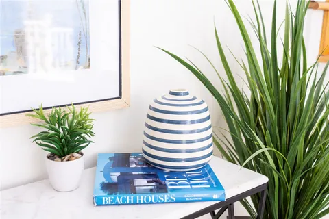 $5,250,000 | 861 Dune Road, Westhampton Beach, NY 11978