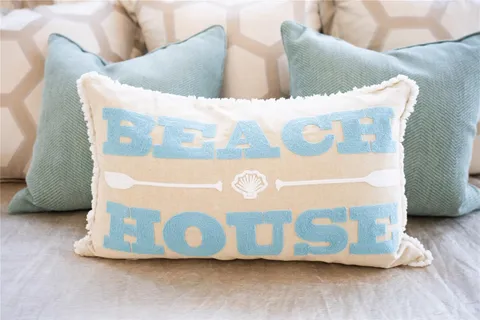 $5,250,000 | 861 Dune Road, Westhampton Beach, NY 11978