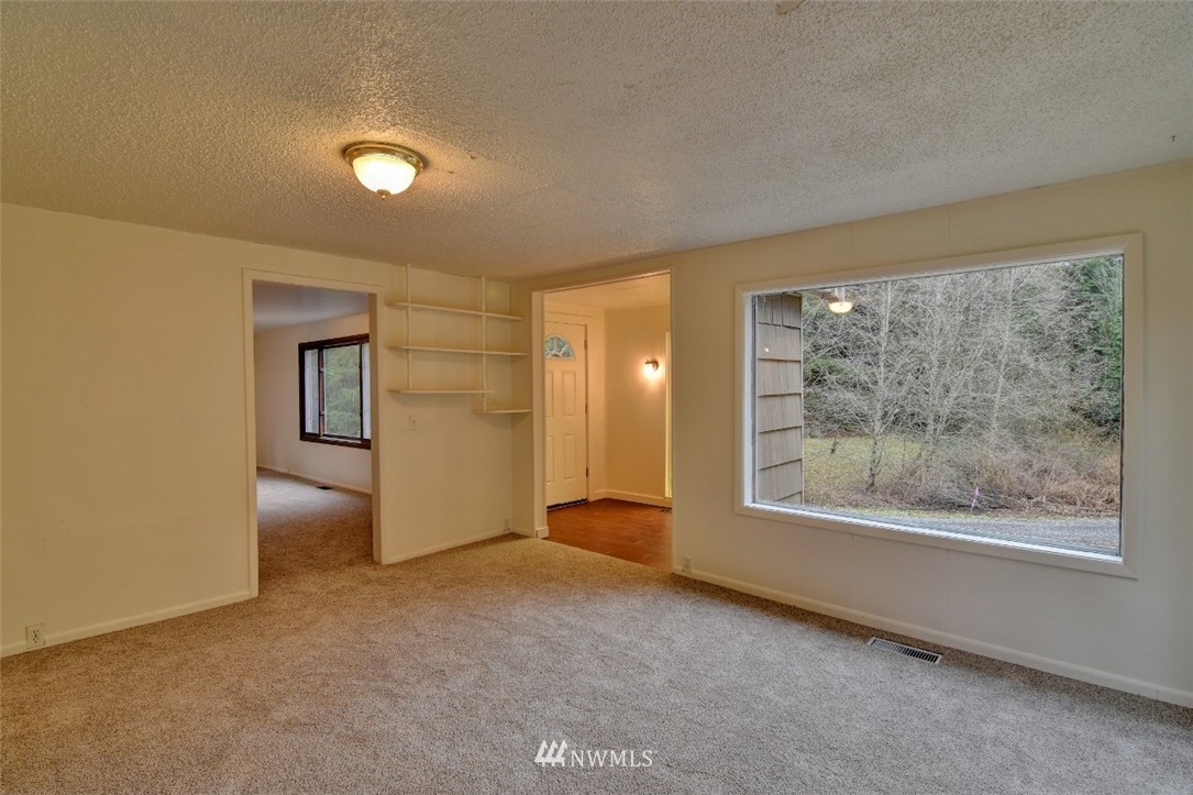 1947 Yew Street Road Bellingham, WA 98229 - Photo 14 of 25 Gallery Image 14