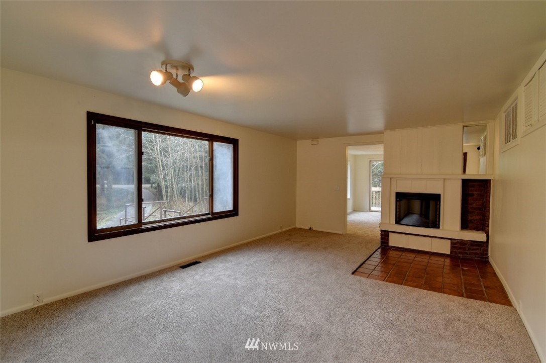 1947 Yew Street Road Bellingham, WA 98229 - Photo 16 of 25 Gallery Image 16