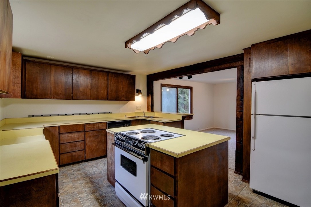 1947 Yew Street Road Bellingham, WA 98229 - Photo 20 of 25 Gallery Image 20