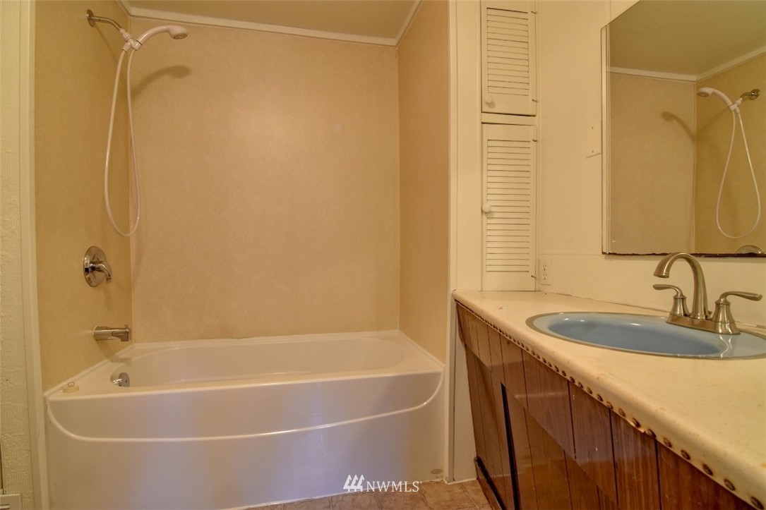 1947 Yew Street Road Bellingham, WA 98229 - Photo 22 of 25 Gallery Image 22