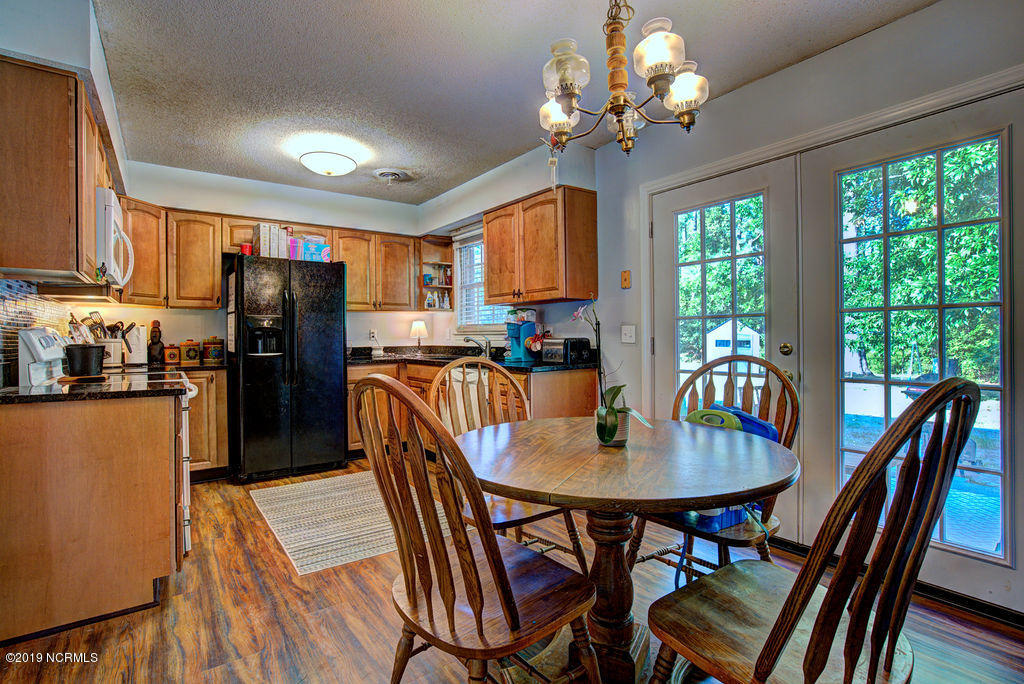 7016 Fallen Tree Road Wilmington, NC 28405 - Photo 8 of 28 Kitchen_04