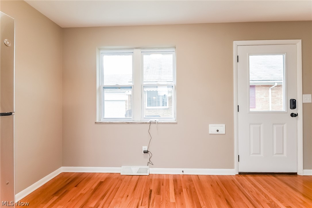 15114 Triskett Road Cleveland, OH 44111 - Photo 22 of 39