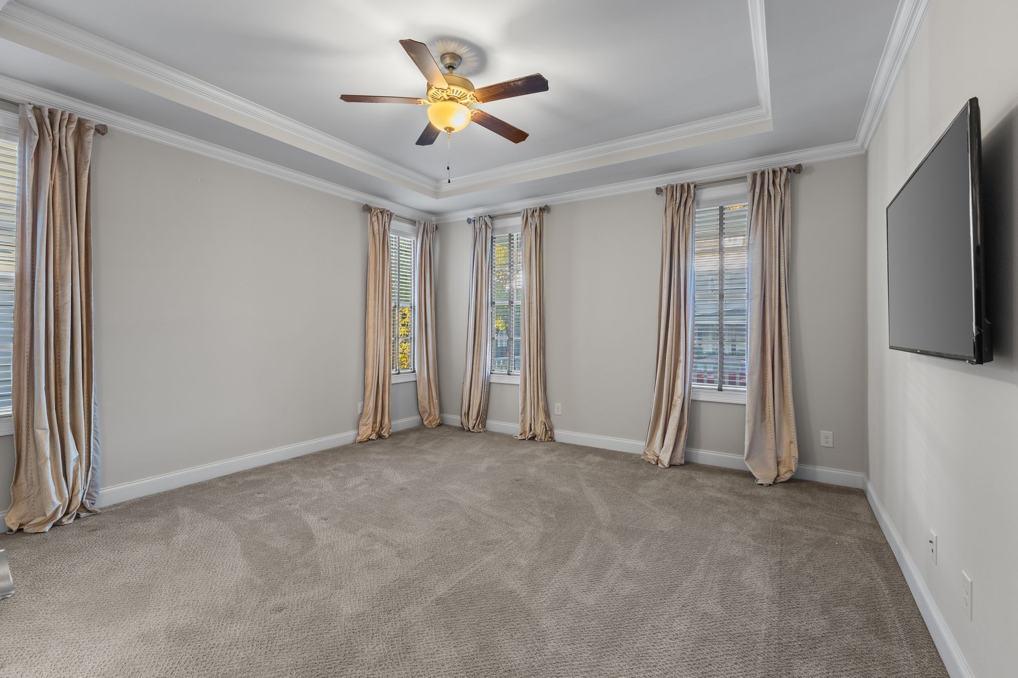 5102 Donovan Street Franklin, TN 37064 - Photo 19 of 45 an empty room with ceiling fan and window