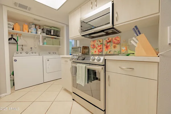 $252,500 | 629 North Mesa Drive, Unit 7, Mesa, AZ 85201