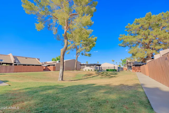 $257,500 | 629 North Mesa Drive, Unit 7, Mesa, AZ 85201
