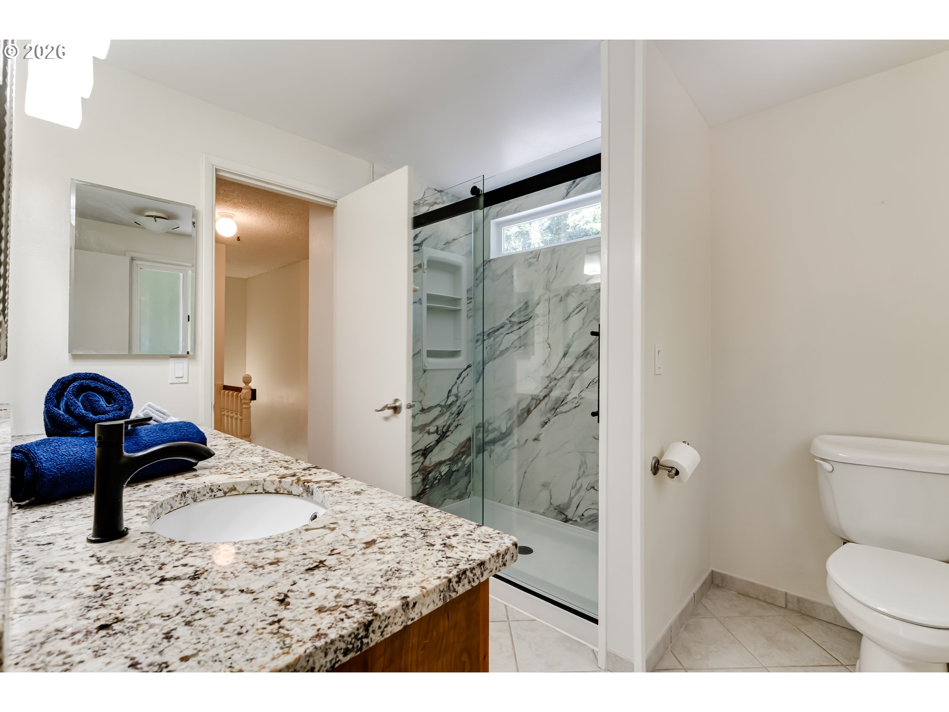 88119 Tiki Lane Springfield, OR 97478 - Photo 23 of 46 Bathroom