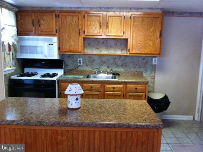 8545 Kavanagh Road Dundalk, MD 21222 - Photo 16 of 22 Kitchen