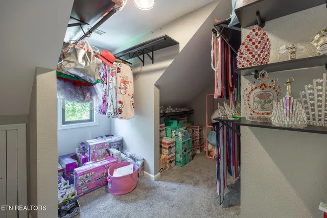 $458,900 | 1313 English Lane, Athens, TN 37303