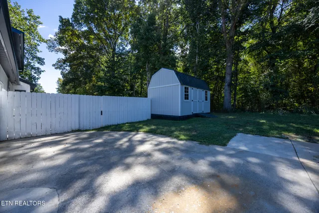 $458,900 | 1313 English Lane, Athens, TN 37303