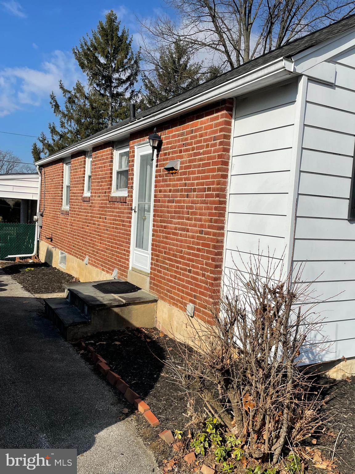 64 Barren Road Newtown Square, PA 19073 - Photo 3 of 35