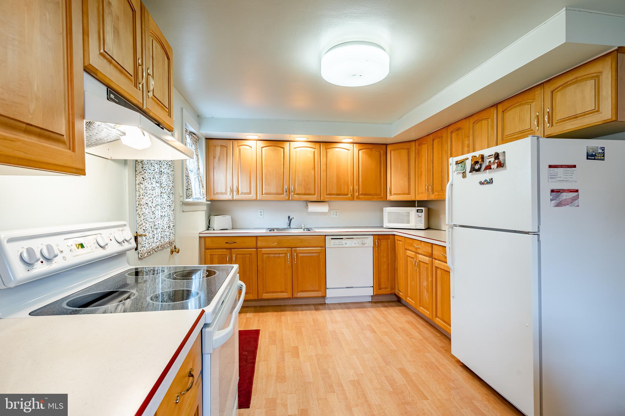 64 Barren Road Newtown Square, PA 19073 - Photo 7 of 35