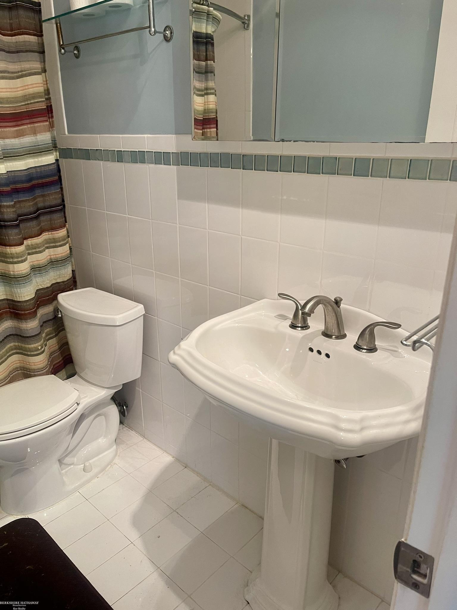 891 Lafayette Court Rochester Hills, MI 48307 - Photo 14 of 27