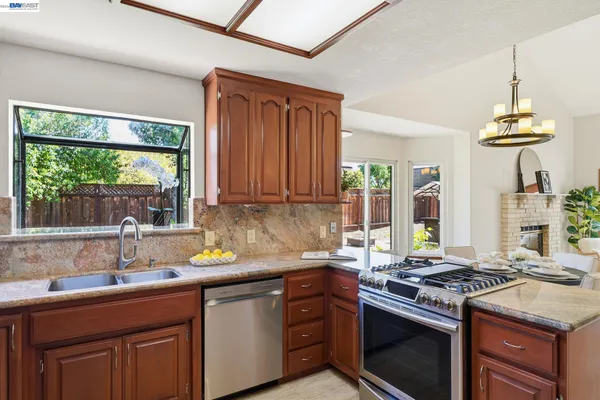 $1,425,000 | 1312 Pegan Common, Livermore, CA 94550