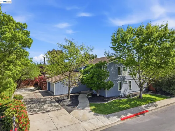 $1,425,000 | 1312 Pegan Common, Livermore, CA 94550