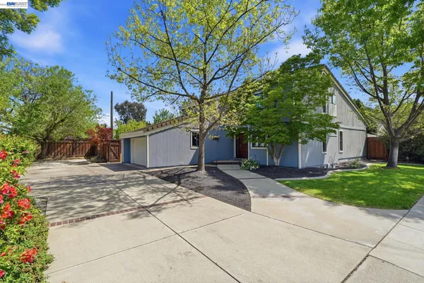 $1,425,000 | 1312 Pegan Common, Livermore, CA 94550