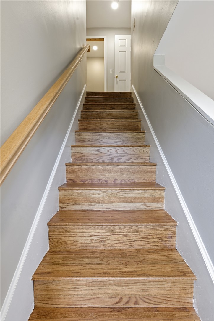 49 Harvest Road Middletown, RI 02842 - Photo 22 of 49