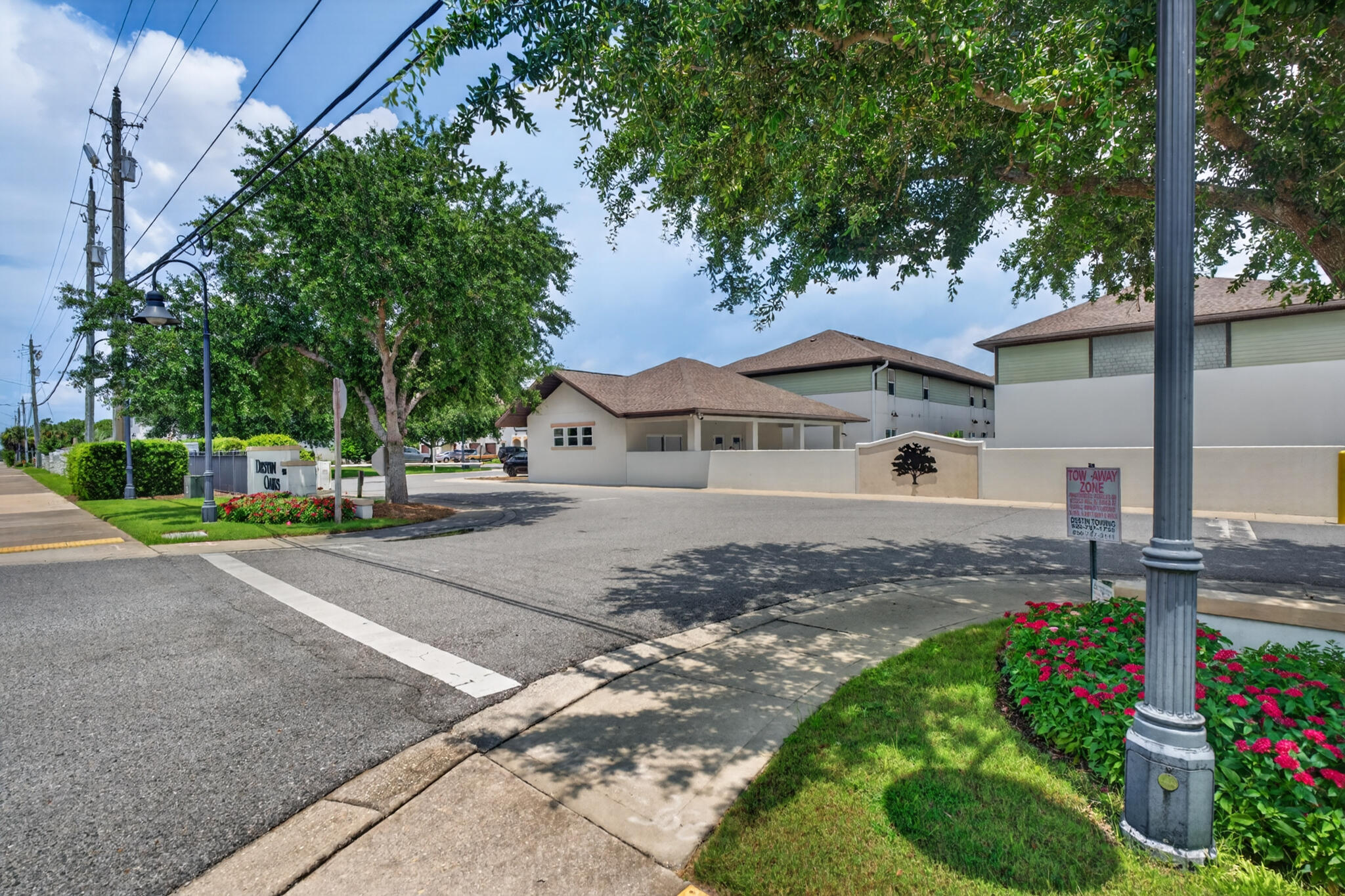 995 Airport Road, Unit 1 Destin, FL 32541 - Photo 6 of 62 Gate from Airport Rdd