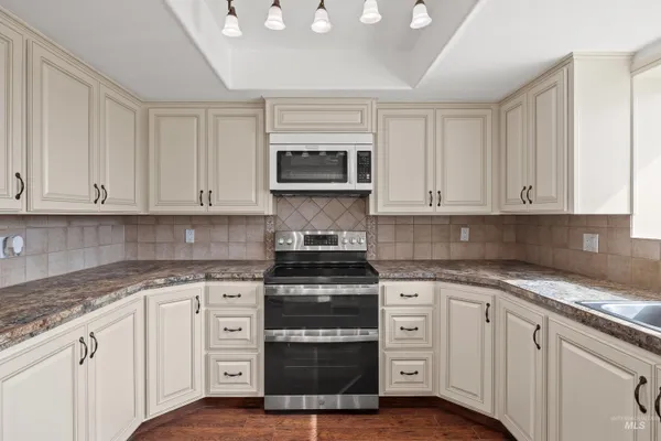 $595,000 | 415 West 300 South, Heyburn, ID 83336