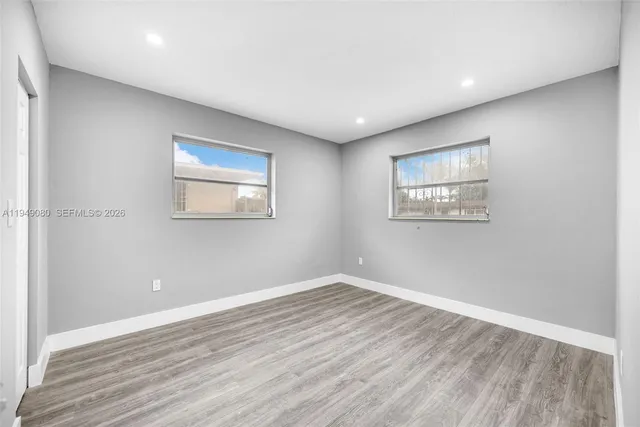 $3,300 | 645 Northeast 149th Street, Unit 645, Miami, FL 33162