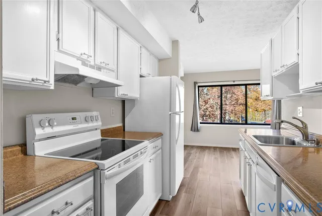 $198,000 | 1501 Largo Road, Unit 201, Henrico, VA 23238