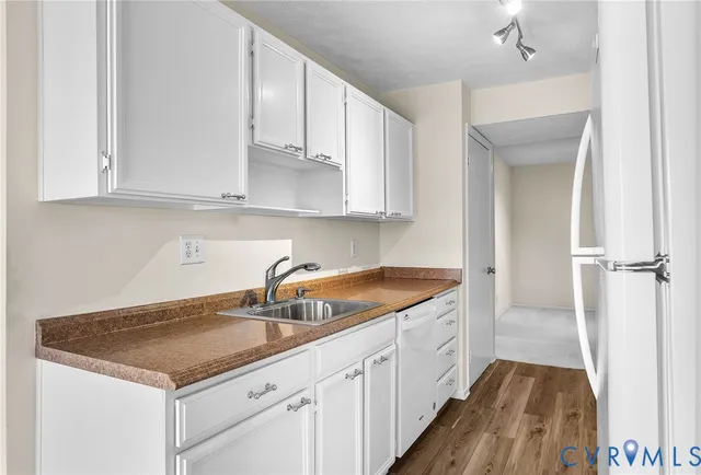 $198,000 | 1501 Largo Road, Unit 201, Henrico, VA 23238